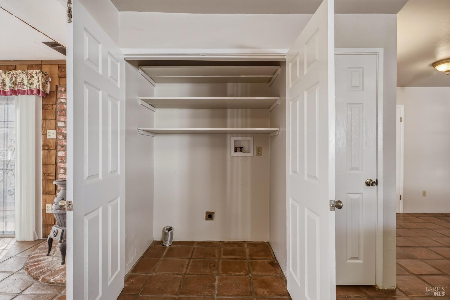 4262 Country Club Drive Lucerne CA 95458