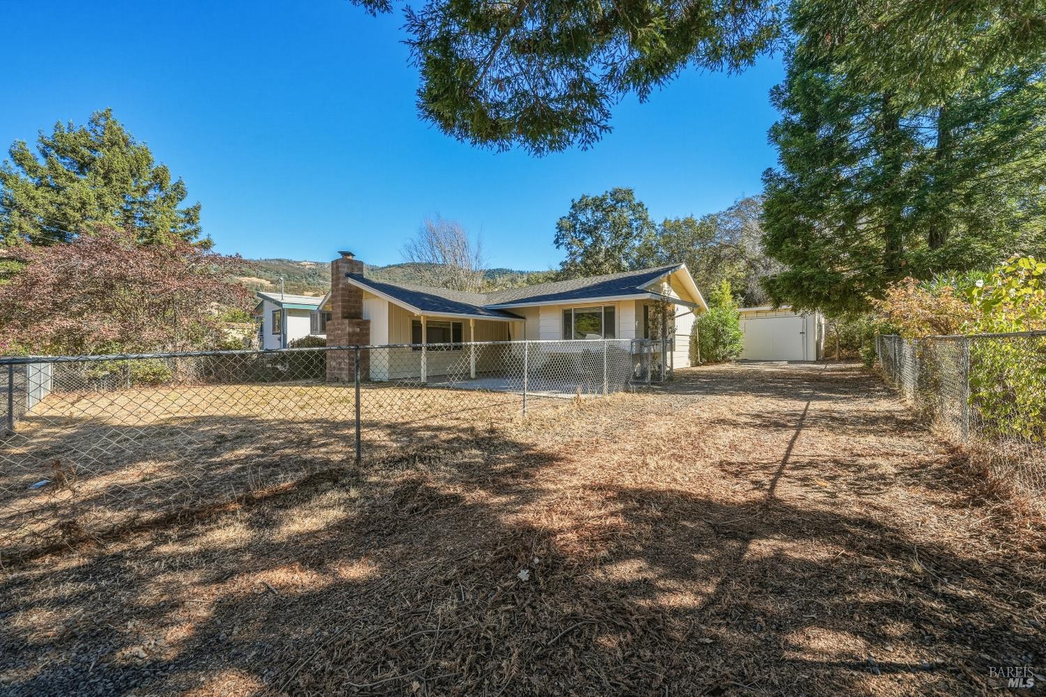 4262 Country Club Drive Lucerne CA 95458