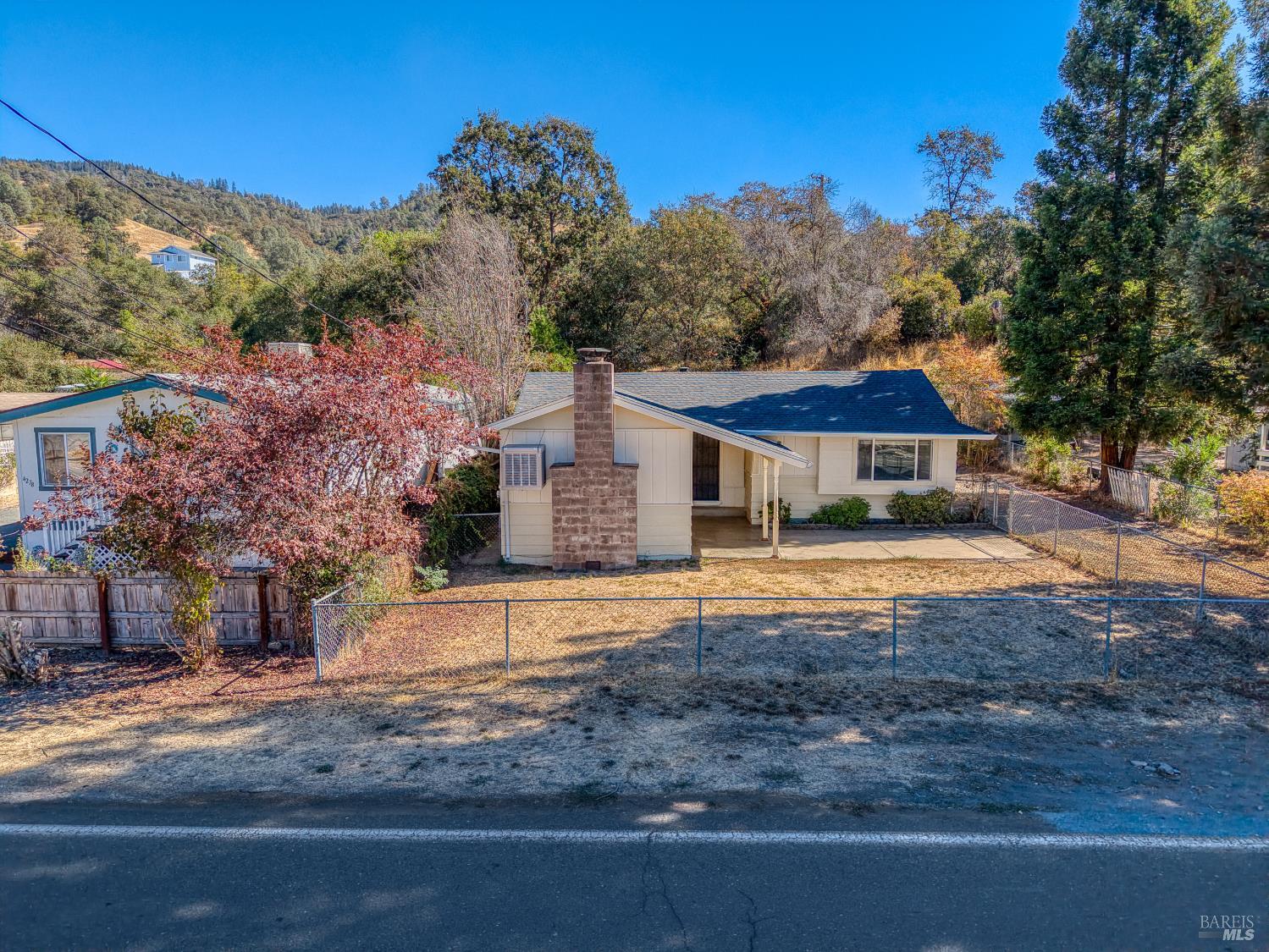 4262 Country Club Drive Lucerne CA 95458