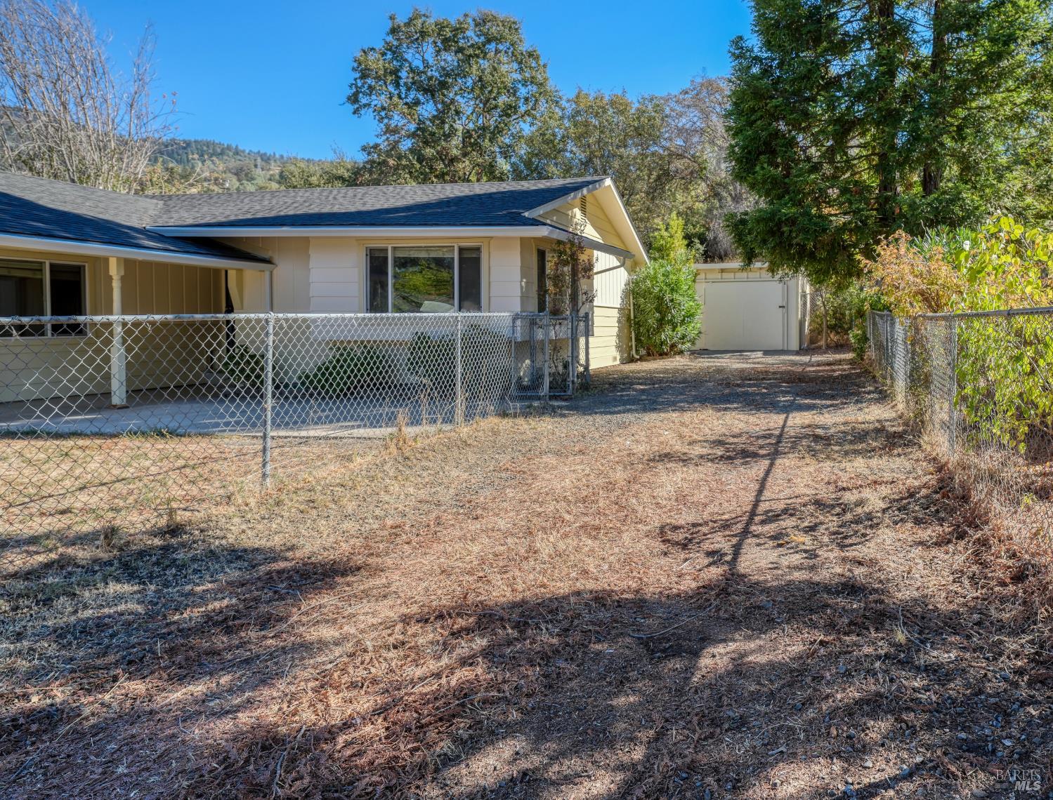 4262 Country Club Drive Lucerne CA 95458