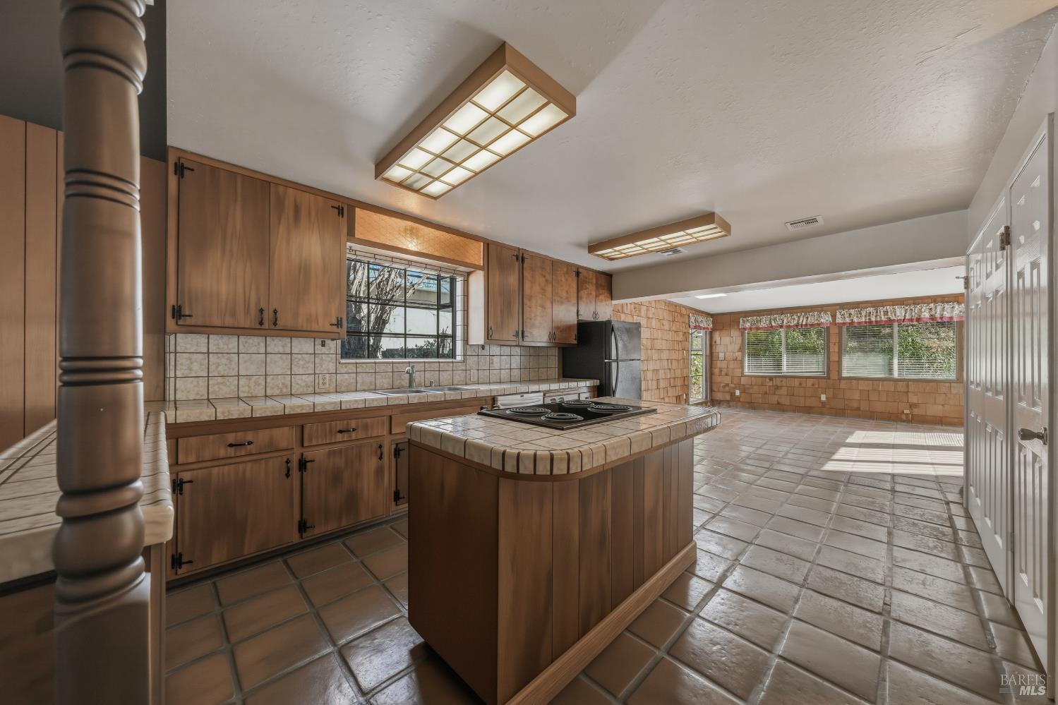 4262 Country Club Drive Lucerne CA 95458