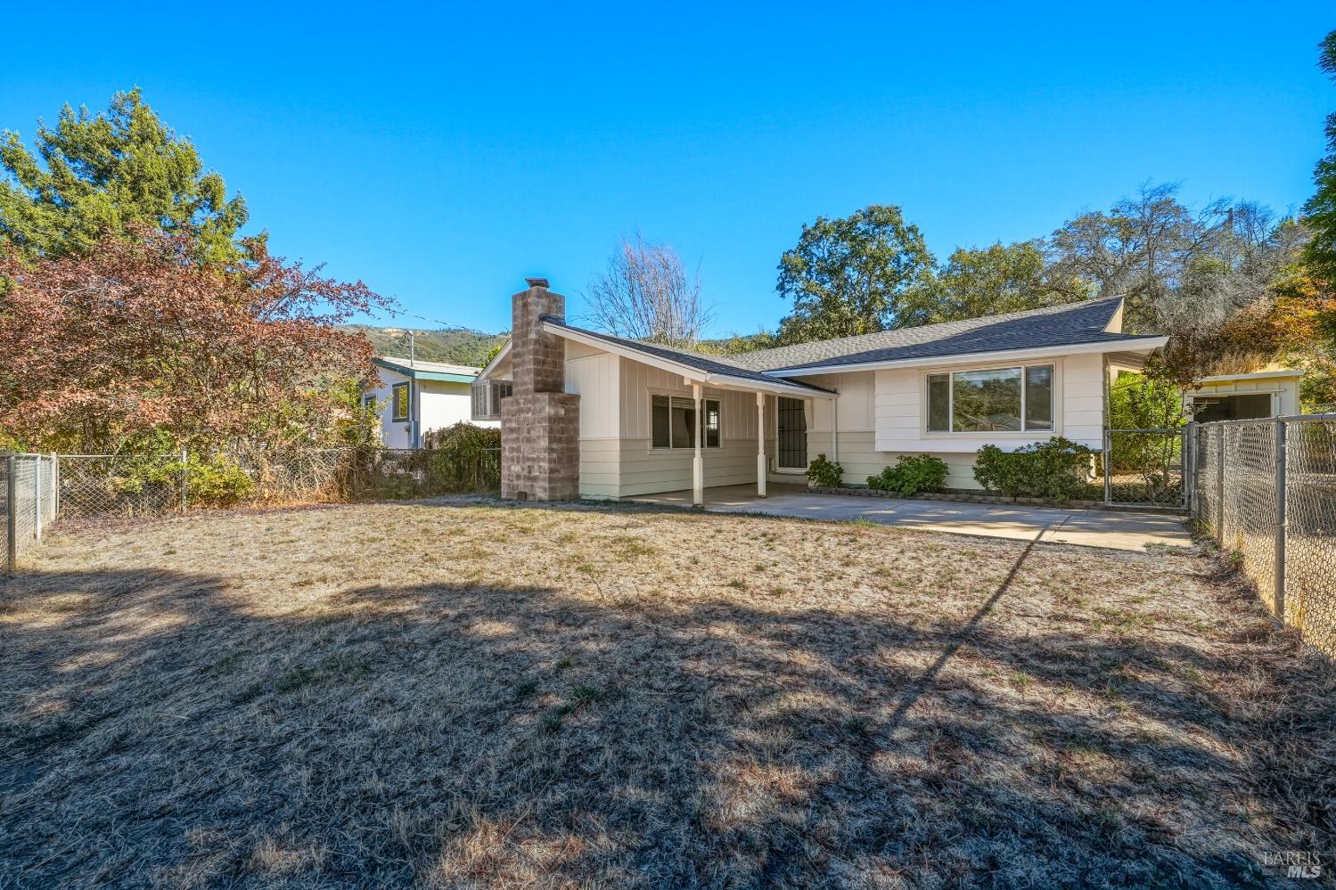 4262 Country Club Drive Lucerne CA 95458