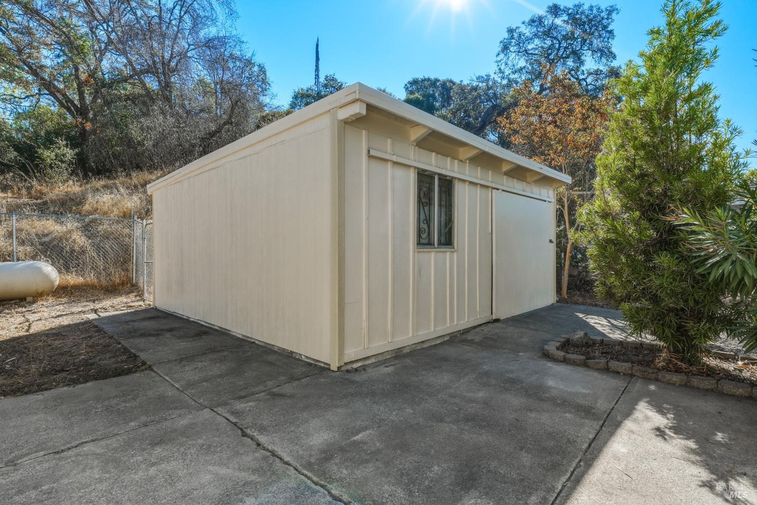 4262 Country Club Drive Lucerne CA 95458