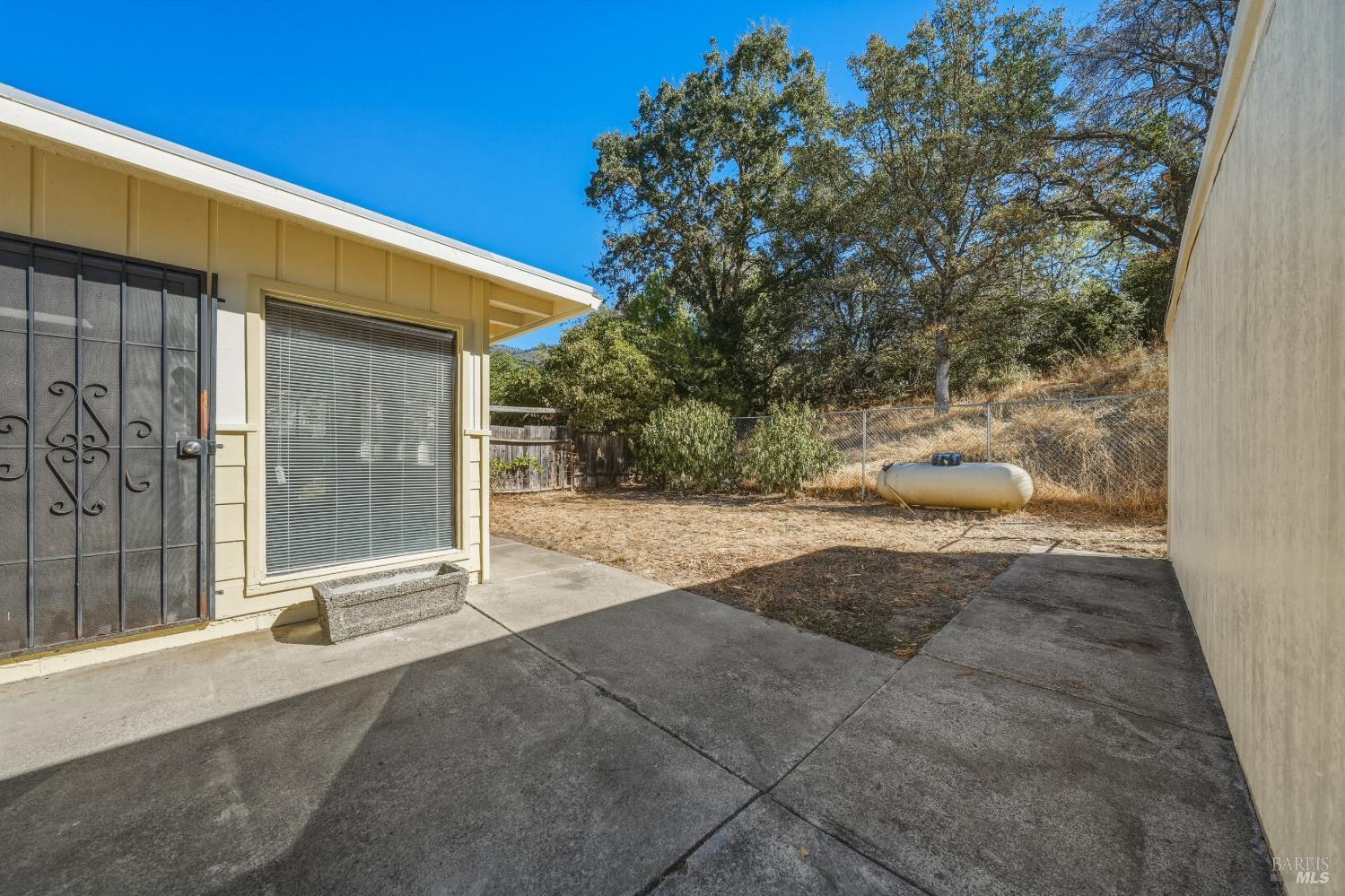4262 Country Club Drive Lucerne CA 95458