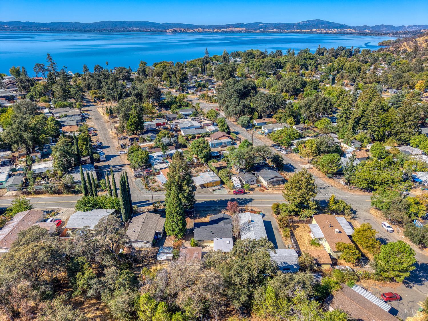4262 Country Club Drive Lucerne CA 95458