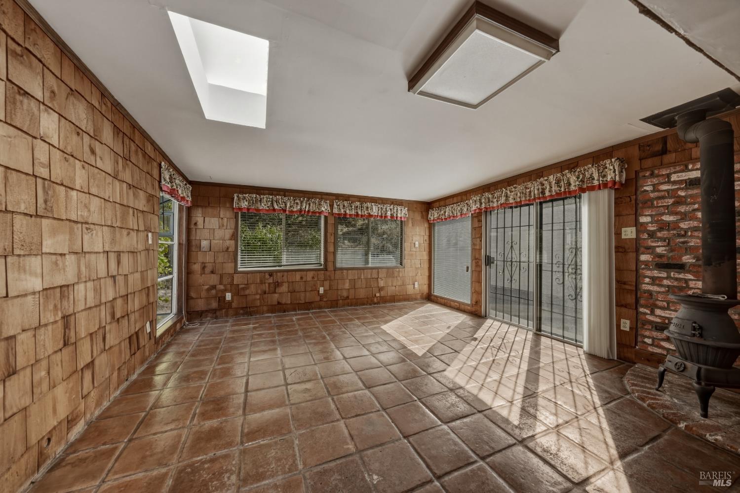 4262 Country Club Drive Lucerne CA 95458