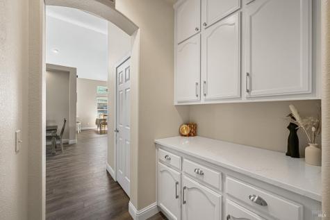 4721 Starbuck Avenue Santa Rosa CA 95409