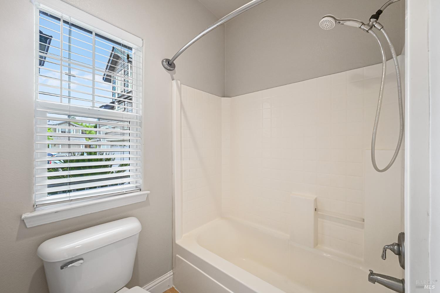 4721 Starbuck Avenue Santa Rosa CA 95409