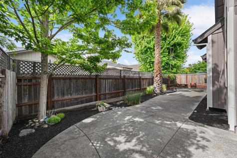 4721 Starbuck Avenue Santa Rosa CA 95409