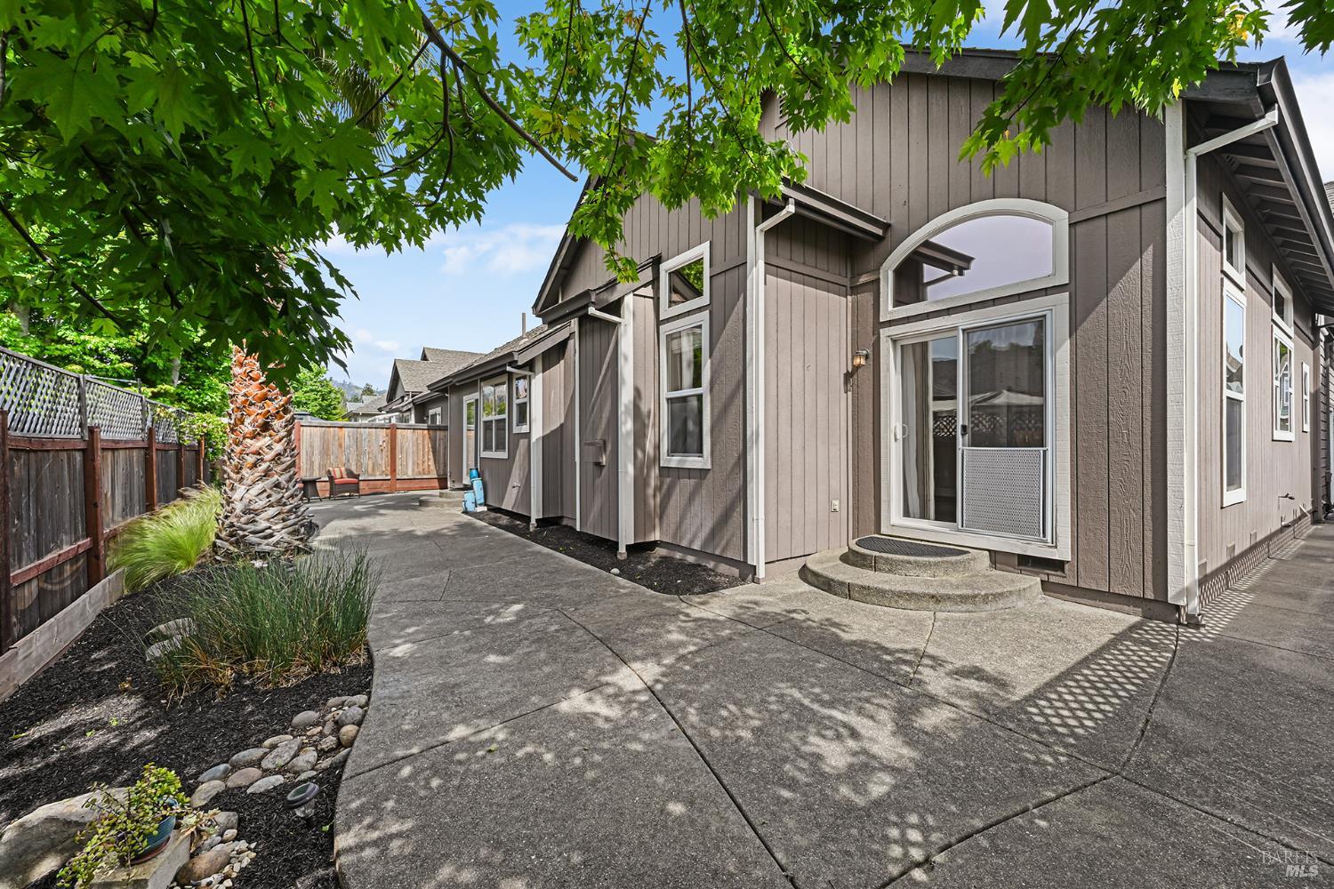 4721 Starbuck Avenue Santa Rosa CA 95409