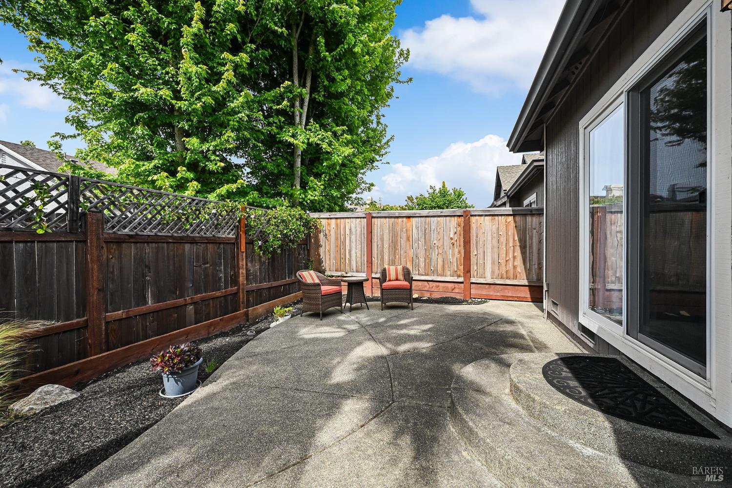 4721 Starbuck Avenue Santa Rosa CA 95409