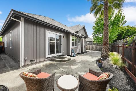 4721 Starbuck Avenue Santa Rosa CA 95409
