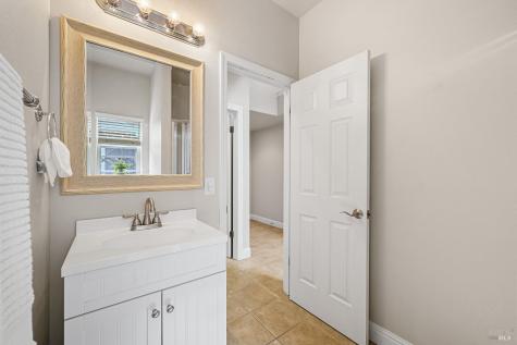 4721 Starbuck Avenue Santa Rosa CA 95409