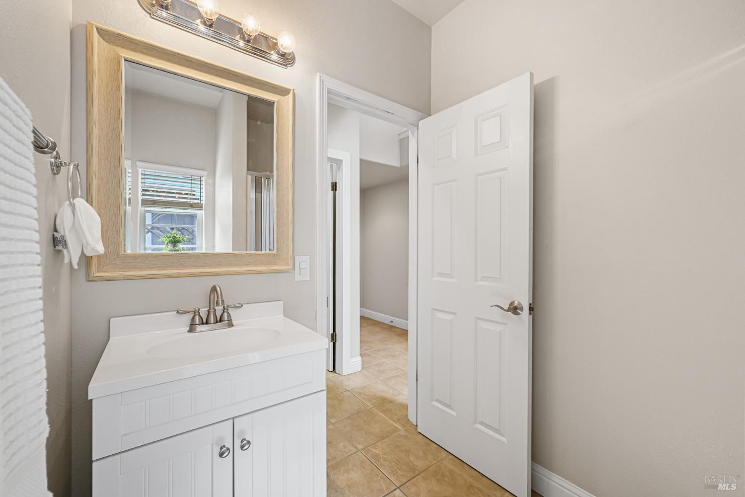4721 Starbuck Avenue Santa Rosa CA 95409