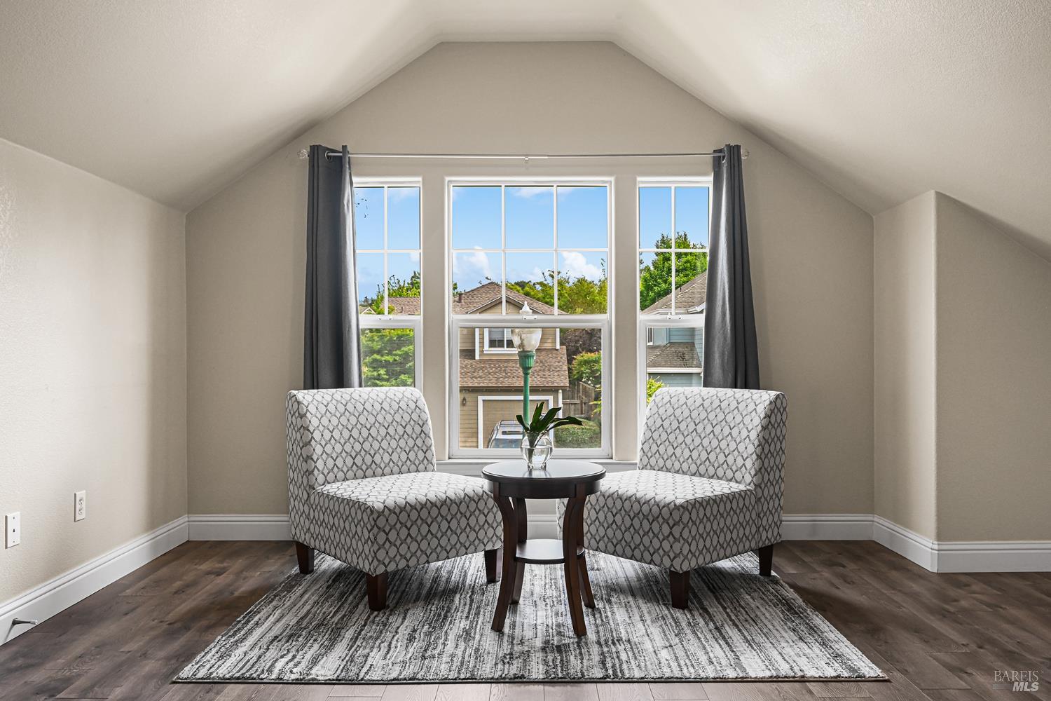 4721 Starbuck Avenue Santa Rosa CA 95409