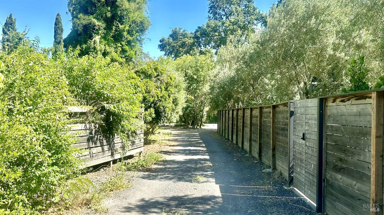 451 W North Street Healdsburg CA 95448