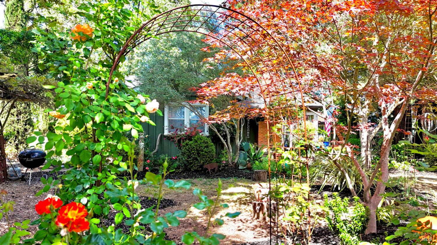 451 W North Street Healdsburg CA 95448