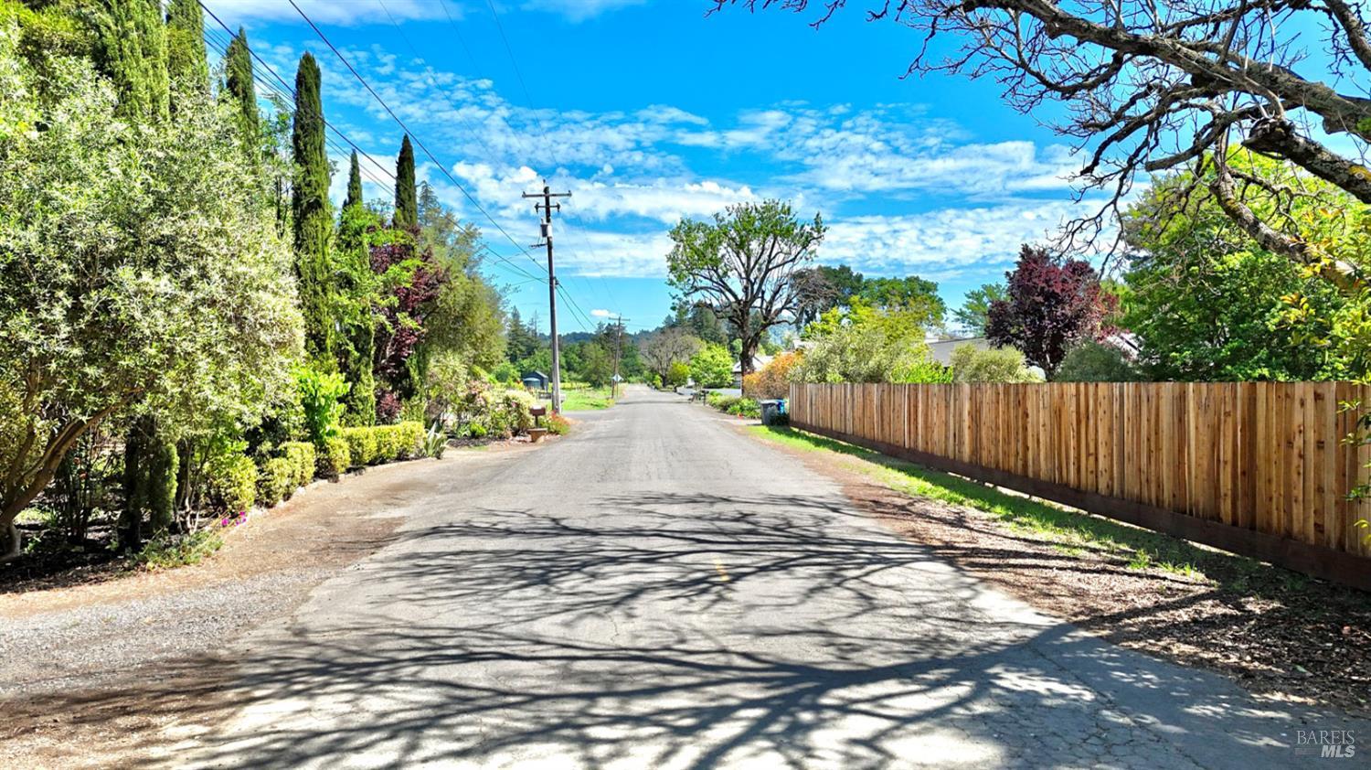 451 W North Street Healdsburg CA 95448