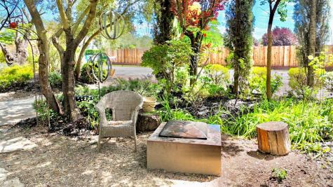 451 W North Street Healdsburg CA 95448