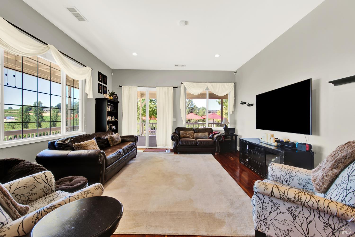 1597 Estee Avenue Napa CA 94558
