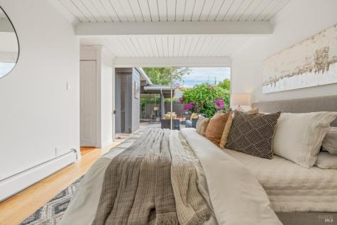643 Wakerobin Lane San Rafael CA 94903