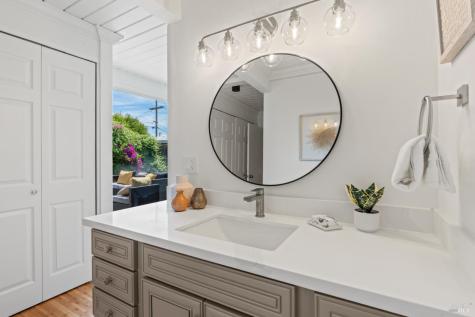 643 Wakerobin Lane San Rafael CA 94903