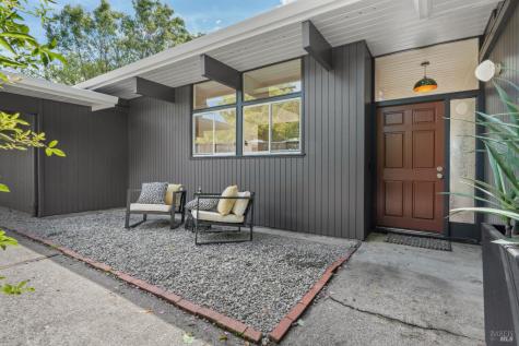 643 Wakerobin Lane San Rafael CA 94903