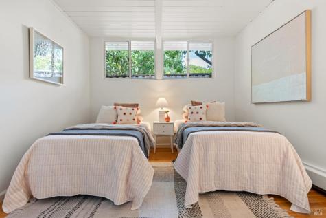 643 Wakerobin Lane San Rafael CA 94903