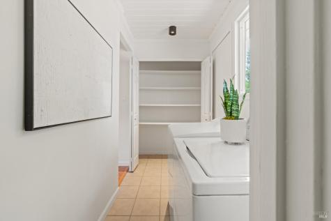 643 Wakerobin Lane San Rafael CA 94903