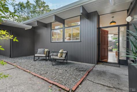 643 Wakerobin Lane San Rafael CA 94903