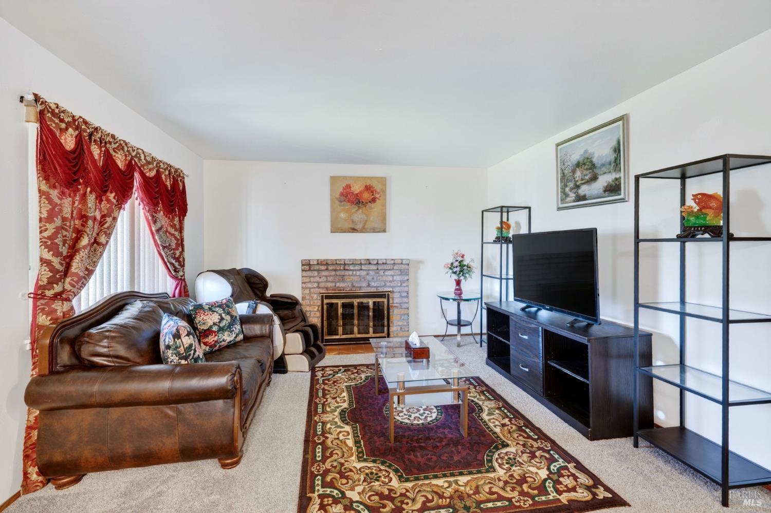 1607 James Street Fairfield CA 94533