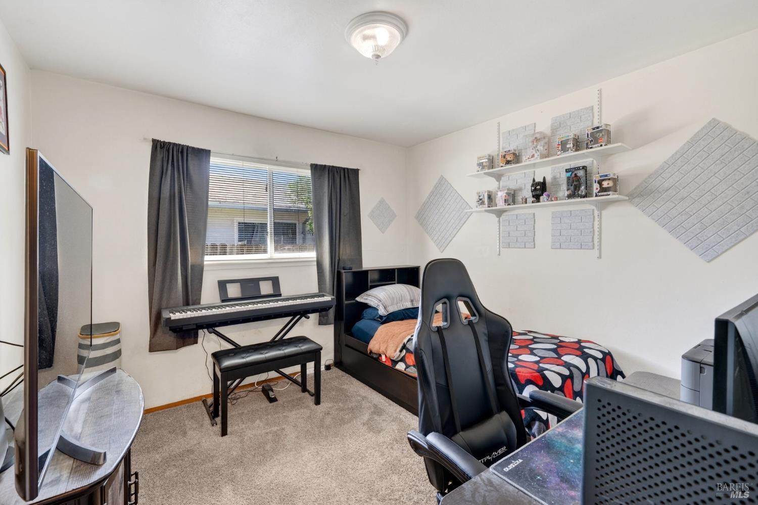 1607 James Street Fairfield CA 94533