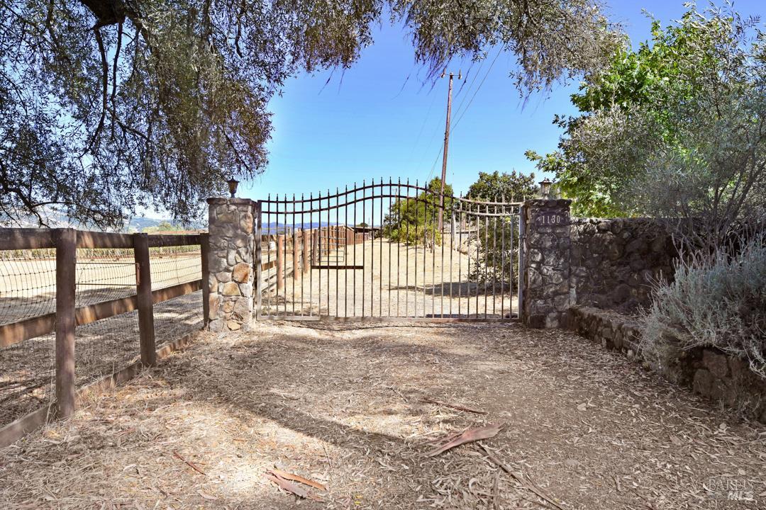 1130 Lawndale Road Kenwood CA 95452