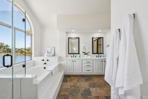 35 Caribe Isle Novato CA 94949