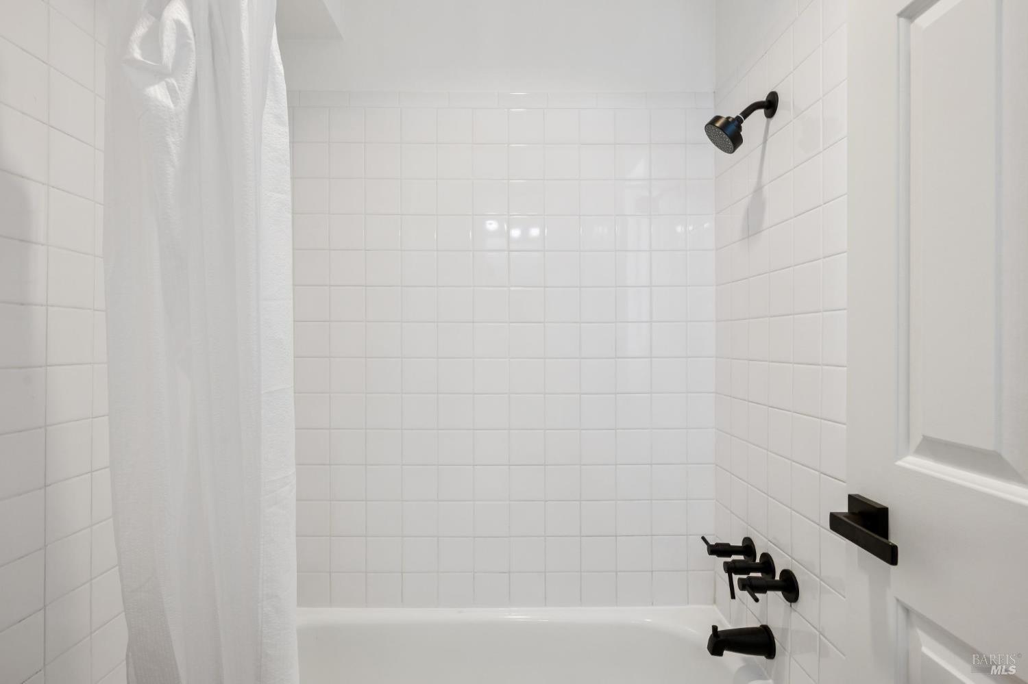 35 Caribe Isle Novato CA 94949