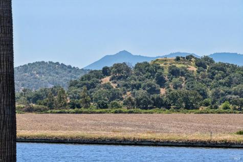 35 Caribe Isle Novato CA 94949