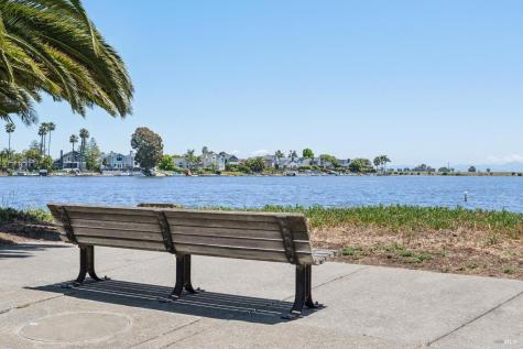 35 Caribe Isle Novato CA 94949