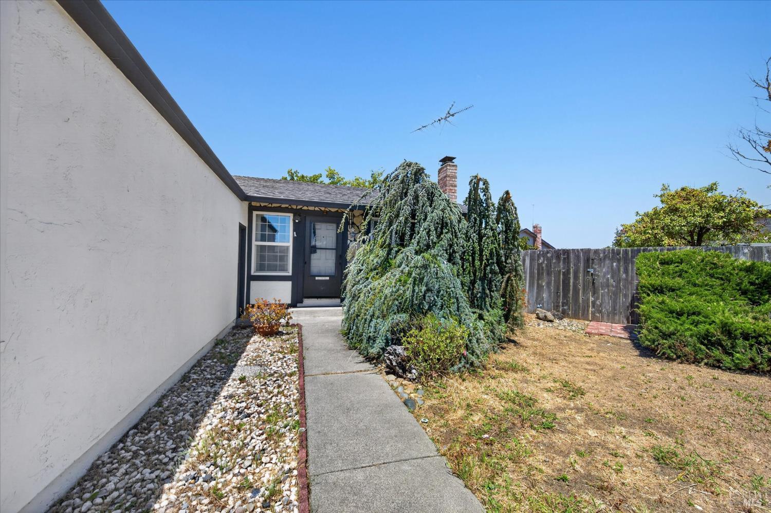 140 Martel Court Vallejo CA 94589