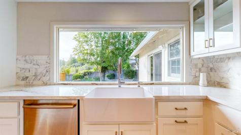 2507 Rolling Hill Drive Santa Rosa CA 95404