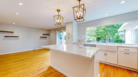 2507 Rolling Hill Drive Santa Rosa CA 95404