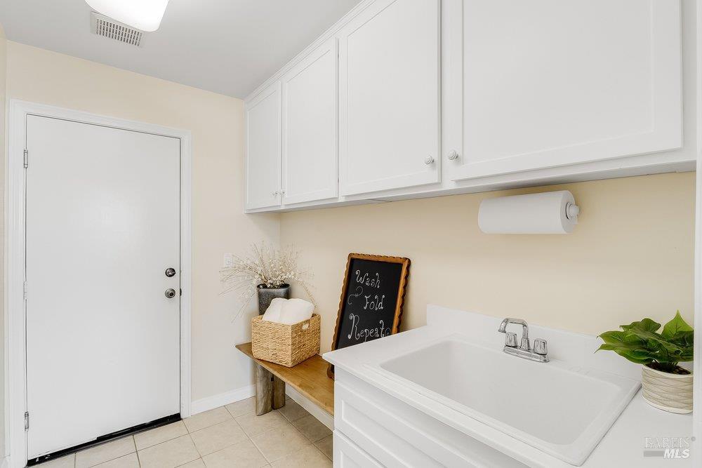 686 Vincent Court Benicia CA 94510