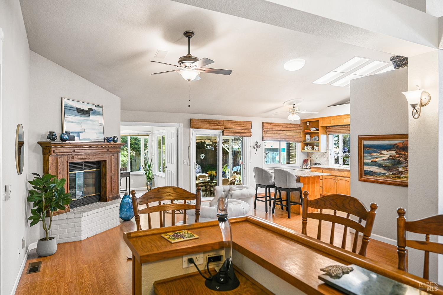 9139 Piccadilly Circle Windsor CA 95492