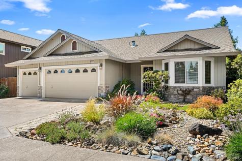 9139 Piccadilly Circle Windsor CA 95492