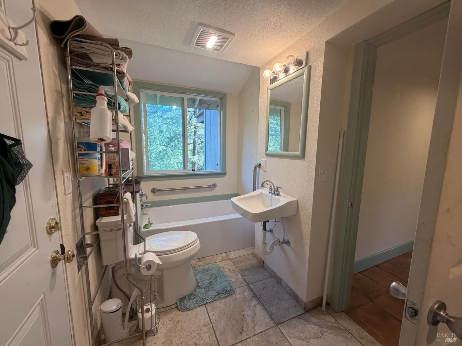 5147 Ridgley Court Guerneville CA 95446