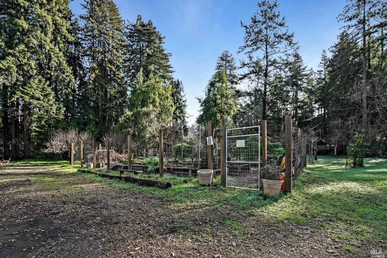 5147 Ridgley Court Guerneville CA 95446