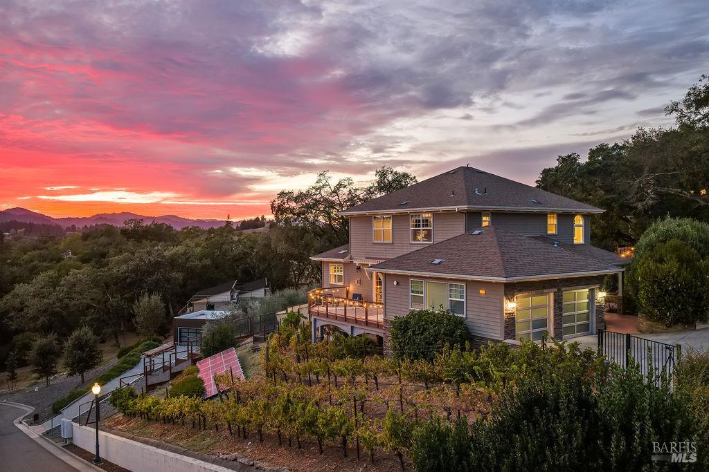 235 Clear Ridge Drive Healdsburg CA 95448