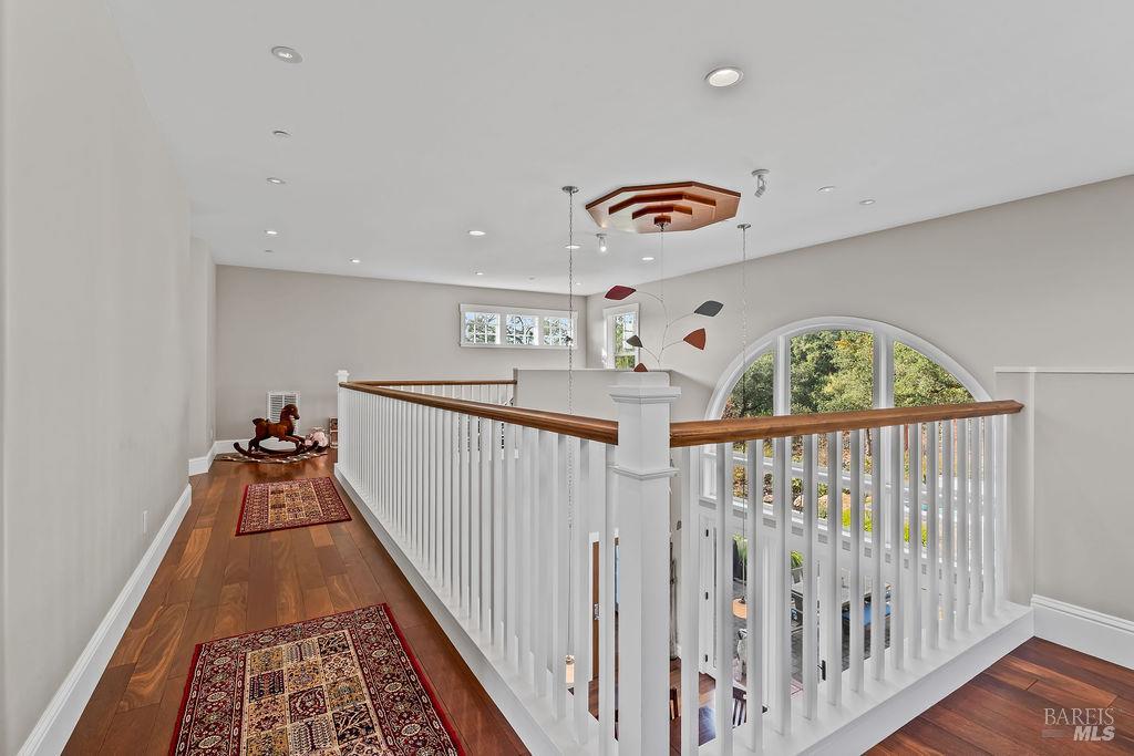 235 Clear Ridge Drive Healdsburg CA 95448