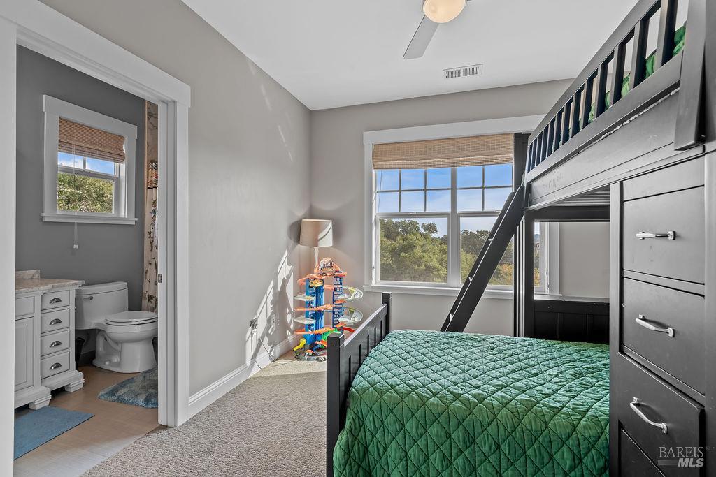 235 Clear Ridge Drive Healdsburg CA 95448