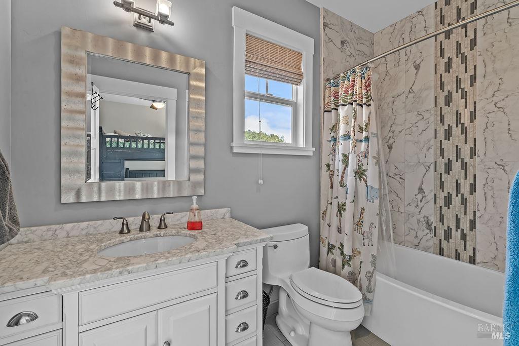 235 Clear Ridge Drive Healdsburg CA 95448