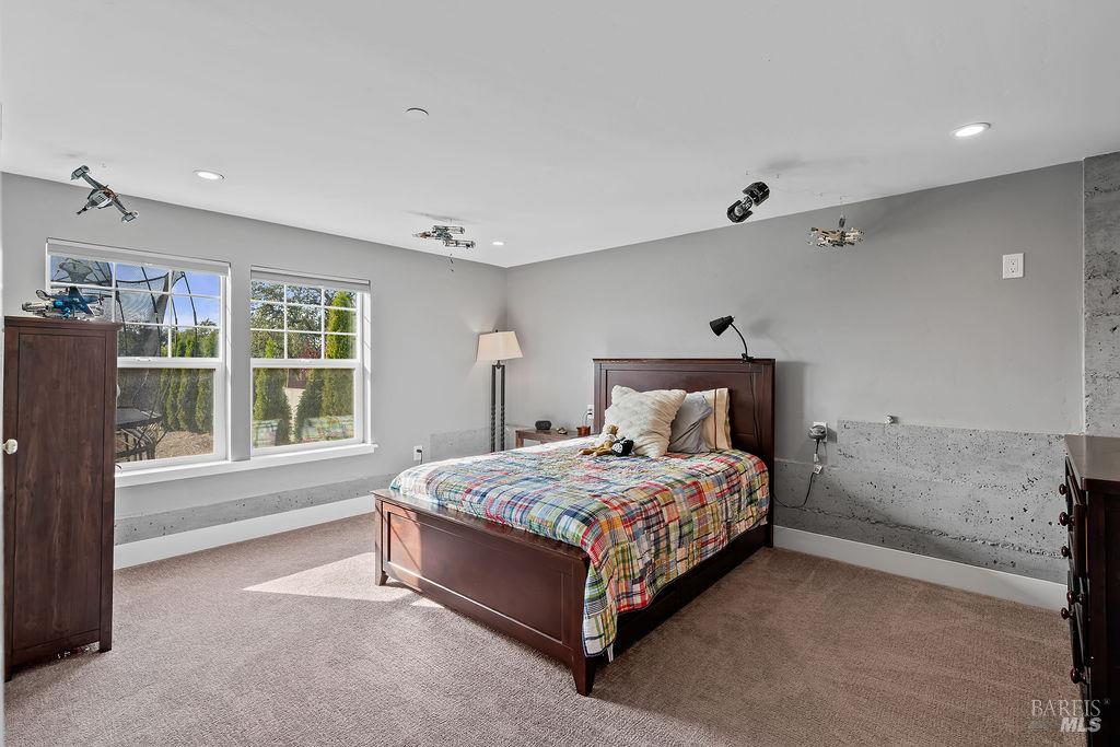 235 Clear Ridge Drive Healdsburg CA 95448